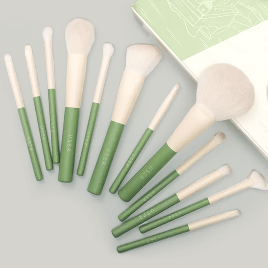 Holiday Green Edition Makeup Brush Set of 12 Brushes